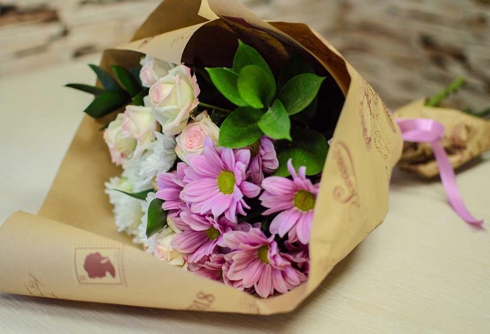 Букет цветов из: Розы и Хризантемы в Троицке