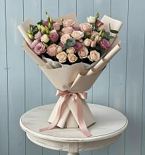 Букет цветов из:  Розы и Лизиантусы в Троицке