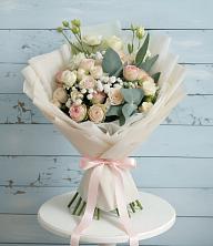 Букет цветов из:  Розы и Лизиантусы в Троицке