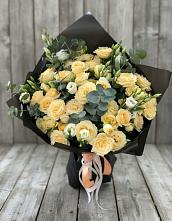 Букет цветов из:  Розы и Лизиантусы в Троицке