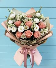 Букет цветов из:  Розы, Альстромерии и Лизиантусы в Троицке