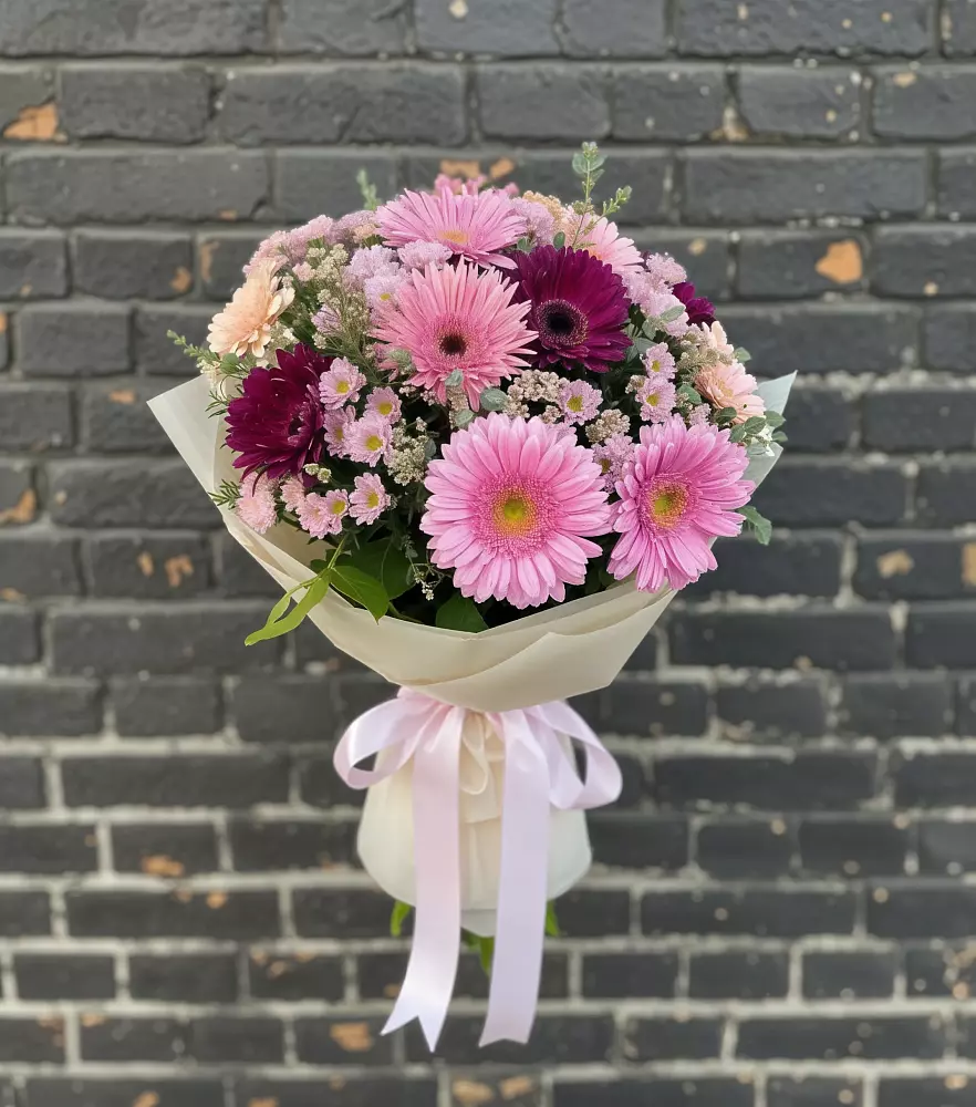 Букет цветов из: Герберы и Хризантемы в Троицке