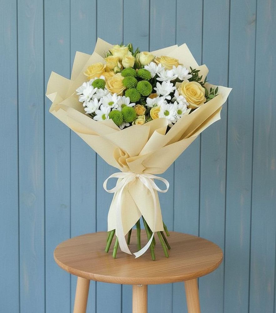 Букет цветов из: Хризантемы и Розы в Троицке