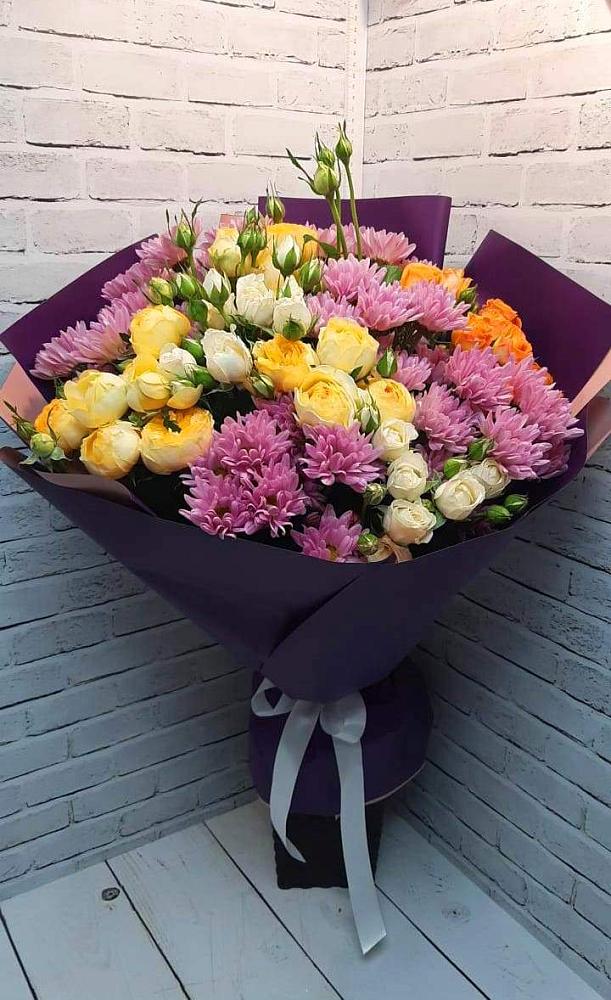 Букет цветов из: Хризантемы и Розы в Троицке