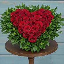 Цветочная композиция из Розы в виде сердца #REPLACE_PRED# Троицке