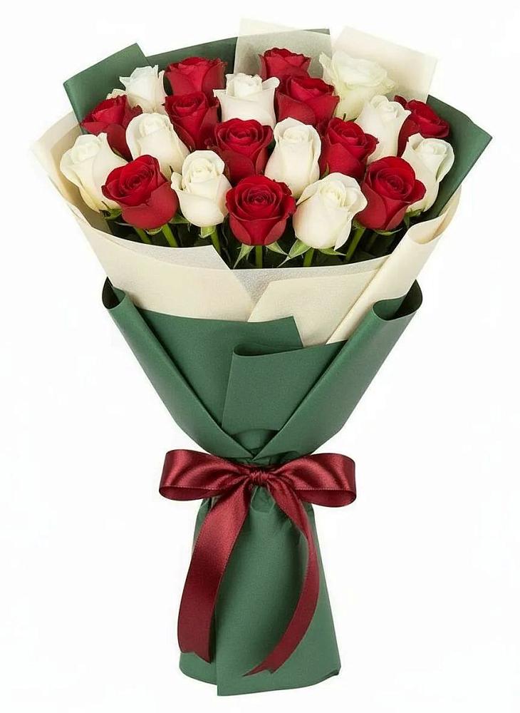 Букет Микс из красных и белых роз в Троицке