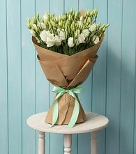 Букет цветов из:  Лизиантусы в Троицке