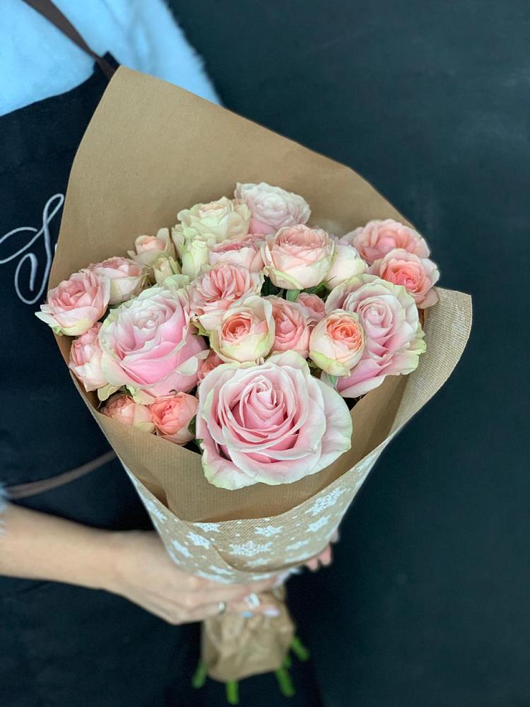 Букет цветов из: Хризантемы и Розы в Троицке