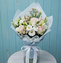 Букет цветов из:  Розы и Лизиантусы в Троицке