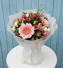 Букет цветов из:  Герберы, Альстромерии и Лизиантусы #REPLACE_PRED# Троицке