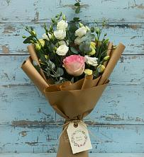 Букет цветов из:  Розы и Лизиантусы в Троицке