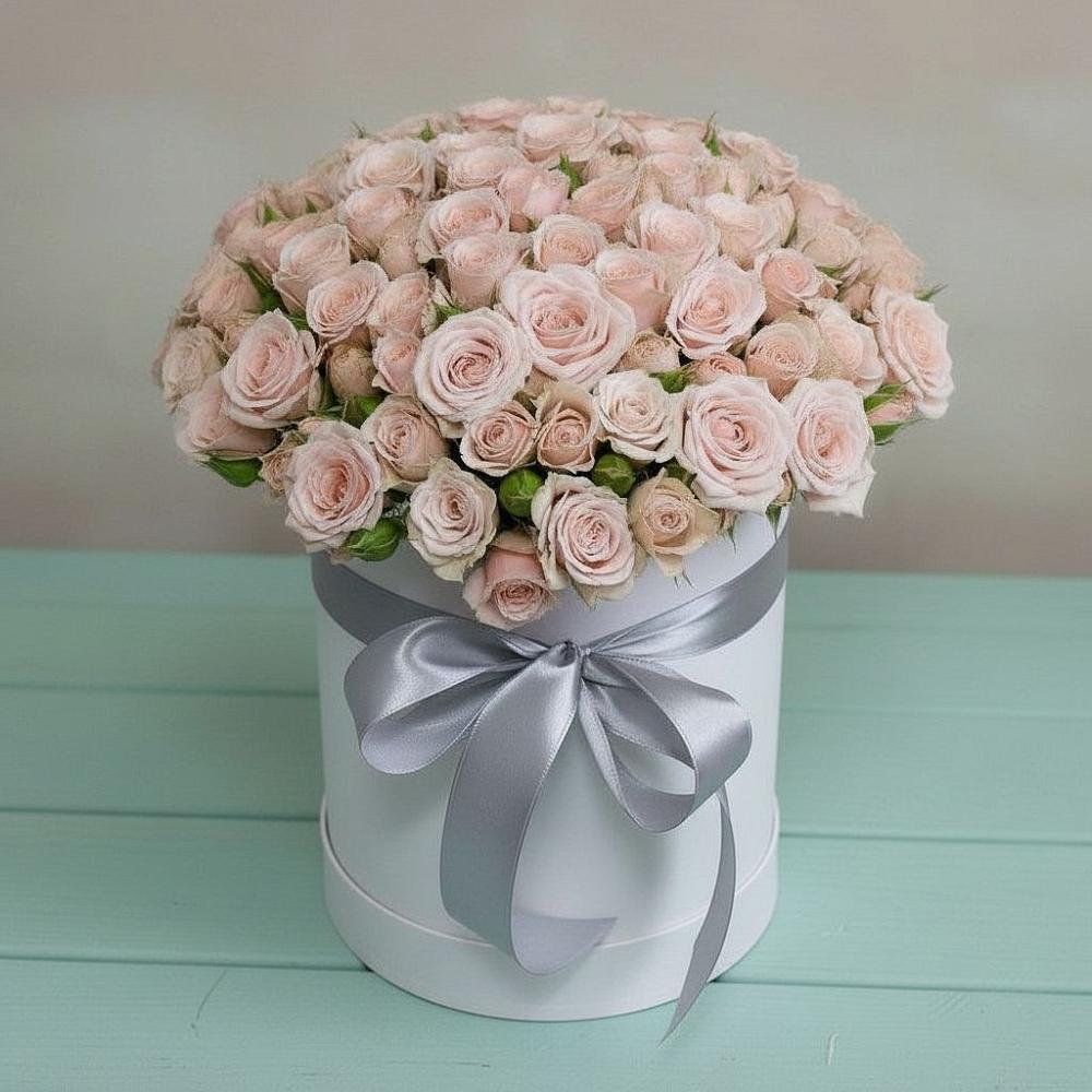 Цветочная композиция из Розы в шляпной коробке в Троицке